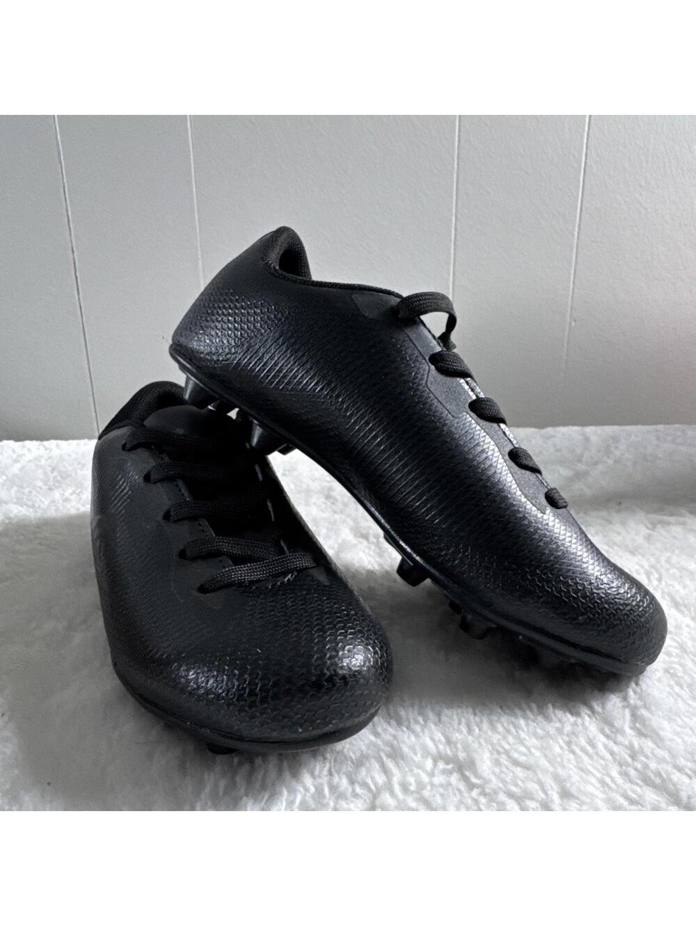 Rawlings Youth Soccer Shoes Delta Black Size US 13 Youth New Cleats